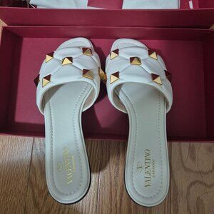 Valentino Garavani Roman Stud Slide Sandal Leather White/Gold 37